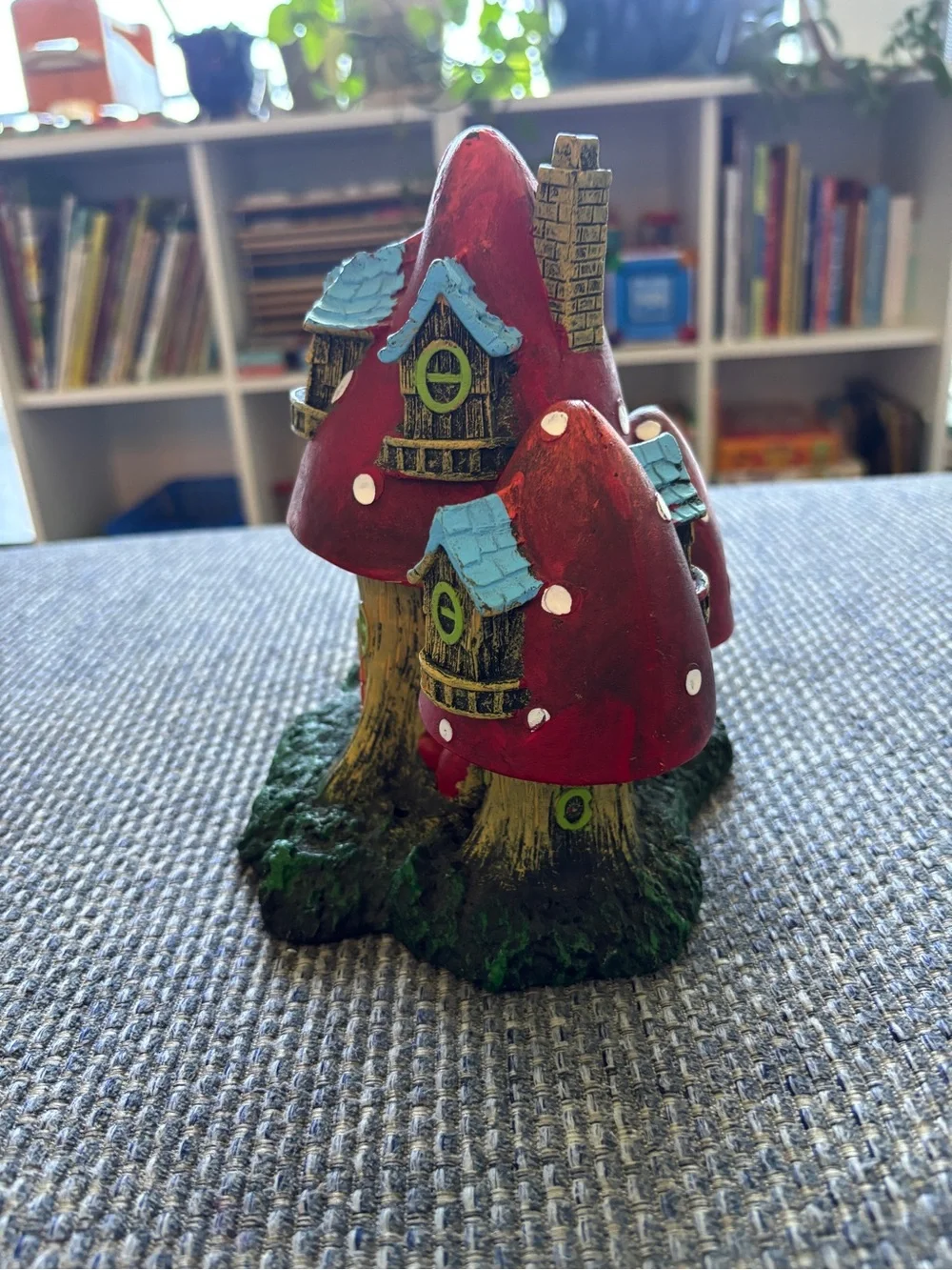 Whimsical Red Mushroom Fairy House Aquarium Décor